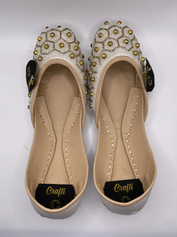 Off White  Embroider Khussa - 9411 - Image 2