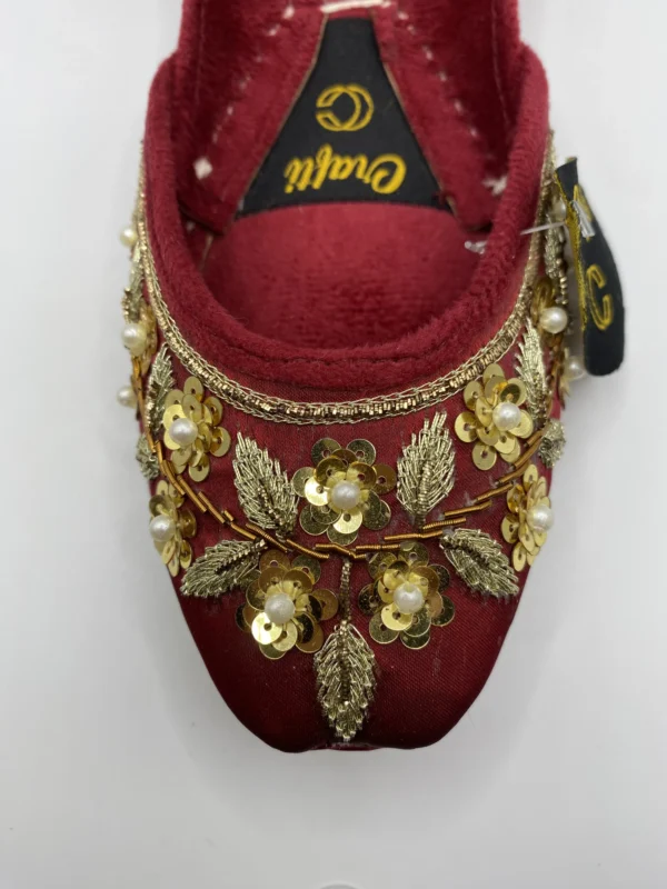 Maroon Embroider Khussa - 9800 - Image 3